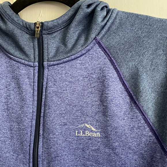 LL Bean LIKE NEW Zip-Up Hoodie - Picture 3 of 9